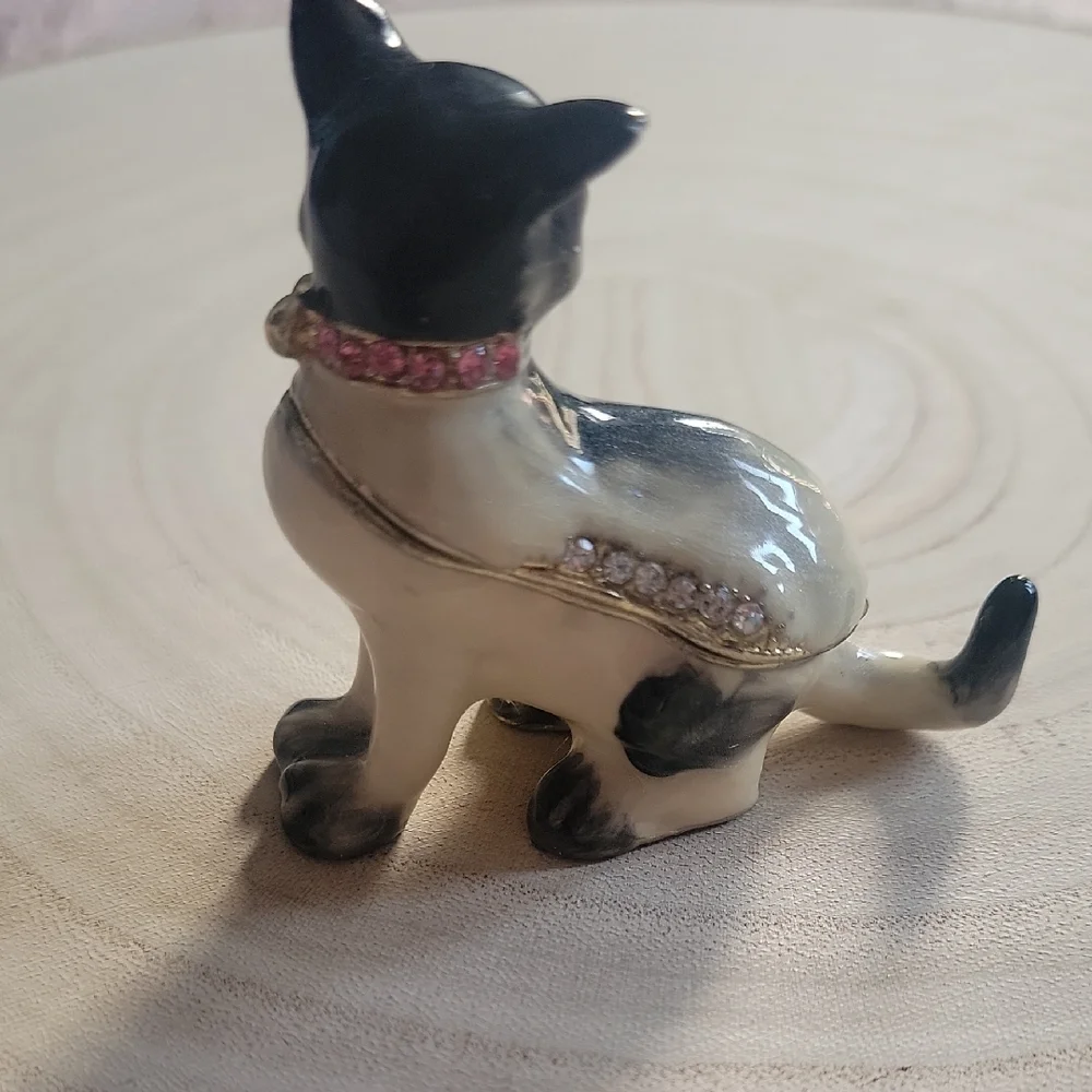 Cherished treasures this delightful